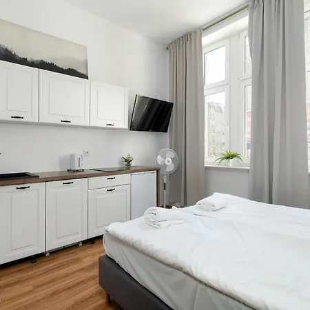 Cosy Studios Very Berry In Poznan Close To The Park By Noclegi Renters Apartament