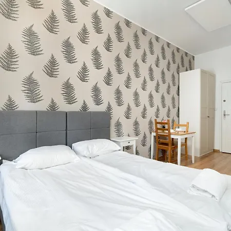 Cosy Studios Very Berry In Poznan Close To The Park By Noclegi Renters Apartament