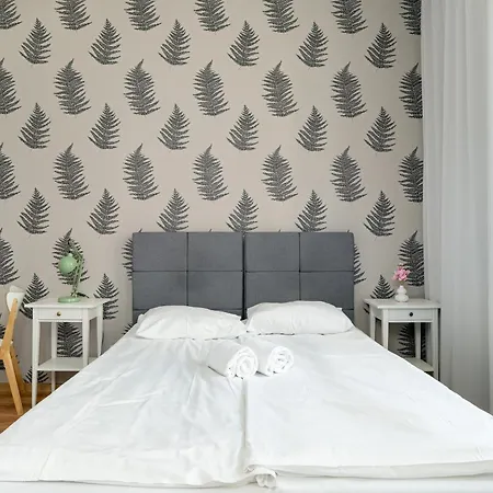 Cosy Very Berry In Close To The Park By Renters * Poznań