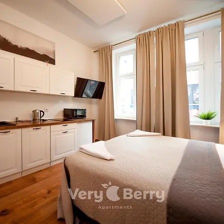 Cosy Studios Very Berry In Poznan Close To The Park By Noclegi Renters *