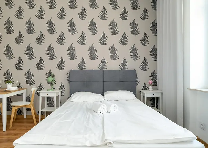 Cosy Very Berry In Close To The Park By Renters * Poznan