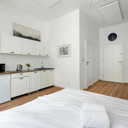 Cosy Studios Very Berry In Poznan Close To The Park By Noclegi Renters Apartamento Poznan
