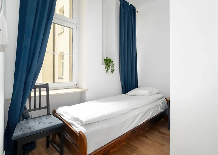 아파트 Cosy Very Berry In Close To The Park By Renters 포즈난